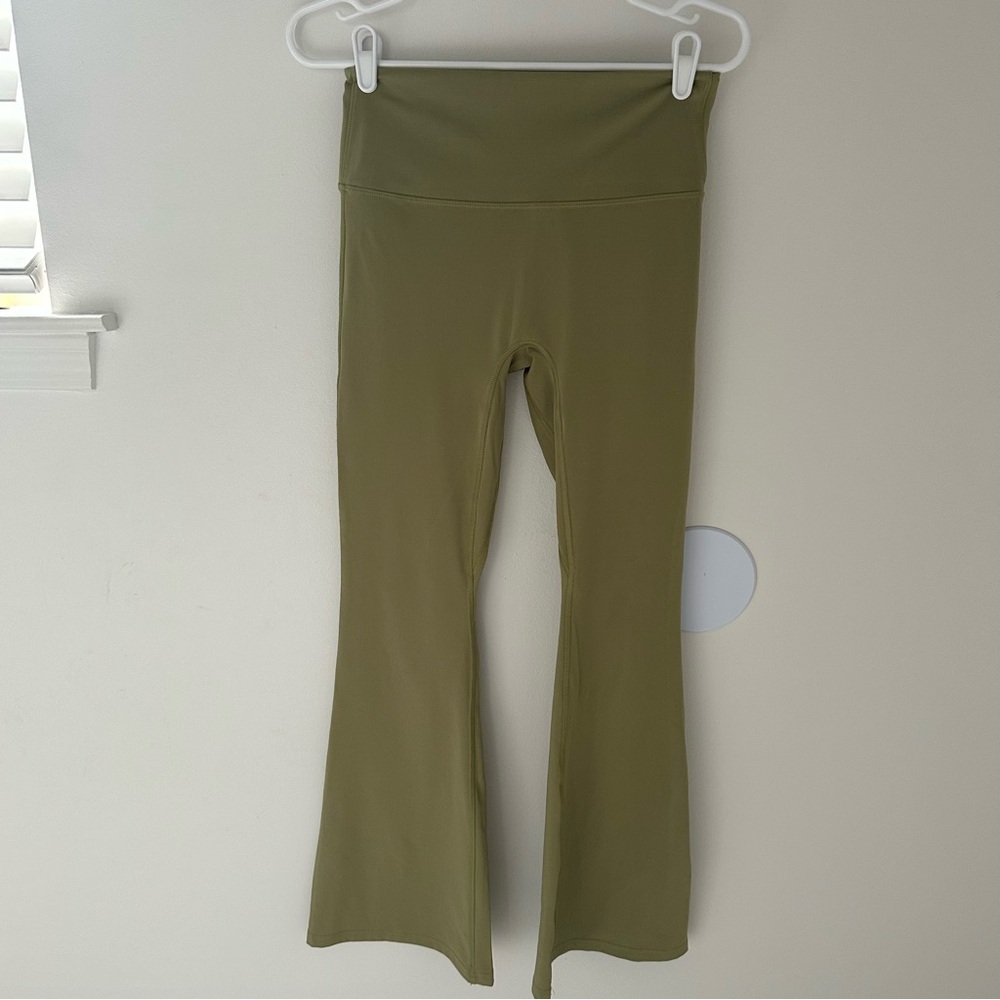 All in Motion Brushed Sculpt Ultra High Rise Flare Leggings - Picture 2 of 8